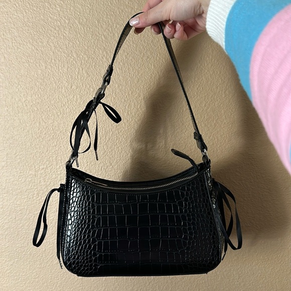 Kimchi Blue Kez Laced Bag - Picture 5 of 5